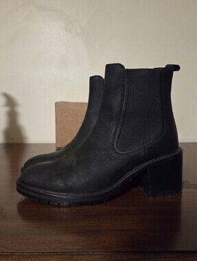 Thursday Boot Company Everyday Legend Chelsea Boots Black Womens 9 Worn Once